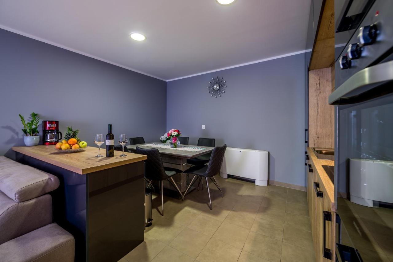 Elena Apartment Rijeka Exterior photo